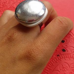 Big Shiny Silver Cabochon Ring